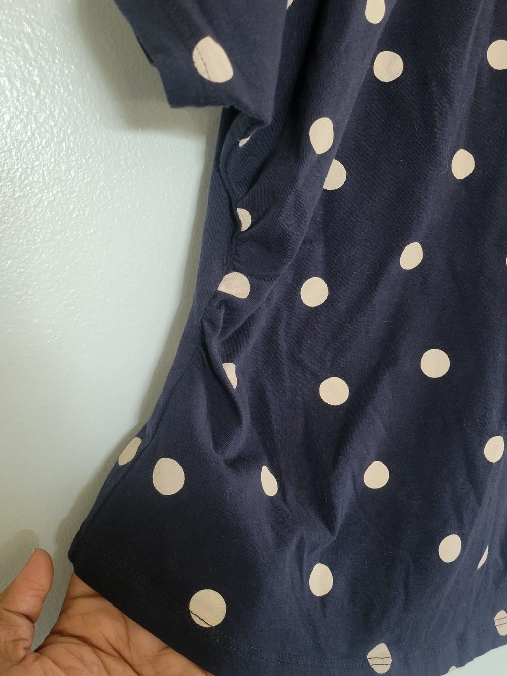 REITMANS Navy Polka Dot Short Sleeve Tee Sz M Shirred Sides Organic Cotton - Picture 7 of 11